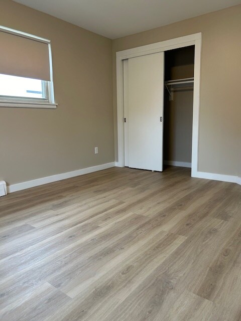 Building Photo - 5821 W Lincoln Ave