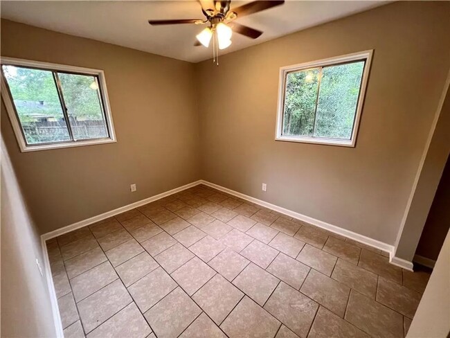 Building Photo - 3 BD/ 1 BA Home for Rent in Mobile