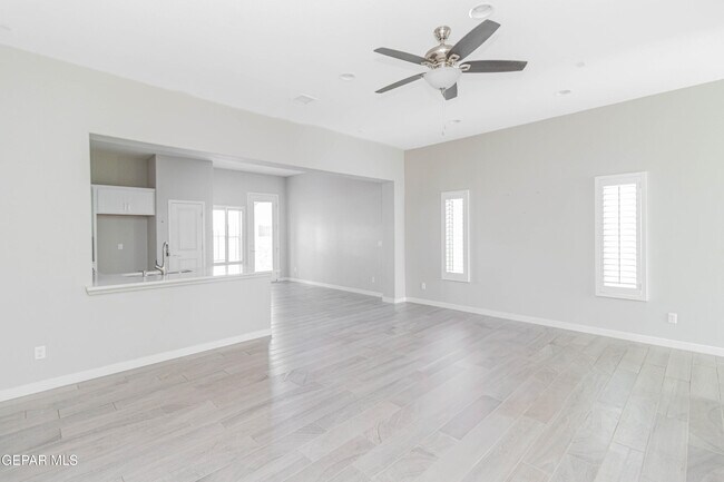 Building Photo - 10608 Hidden Palm Pl