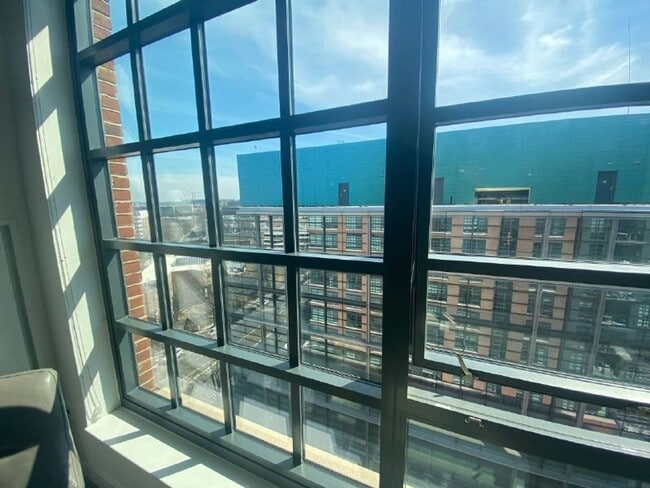 Building Photo - FURNISHED OR UNFURNISHED! One of the Most Desirable Locations On the Wharf!  1 Bed at the VIO! Av...