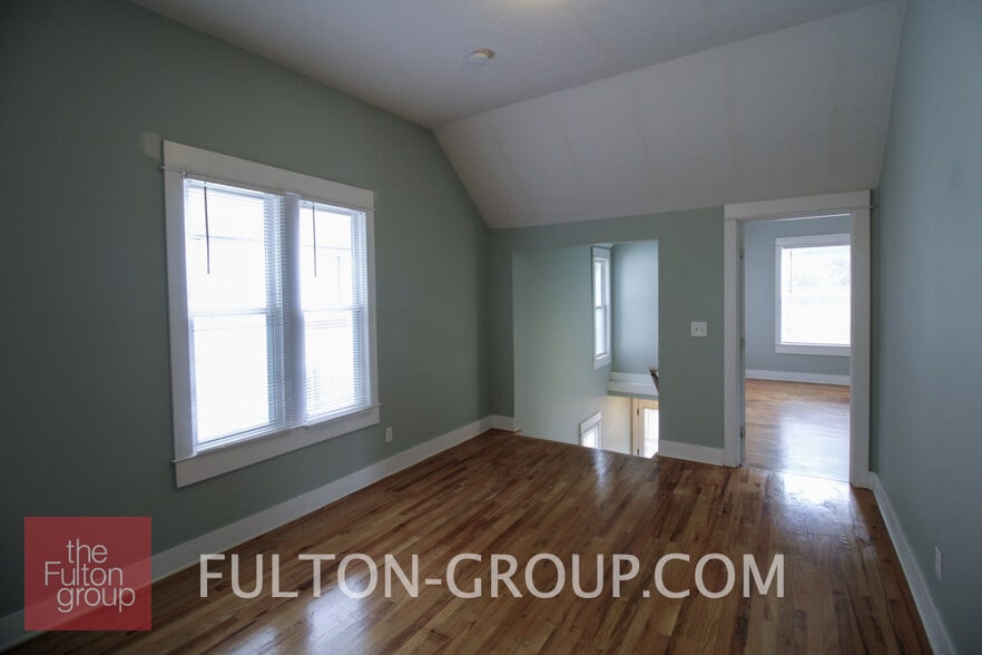 Building Photo - 847 Fountain St NE