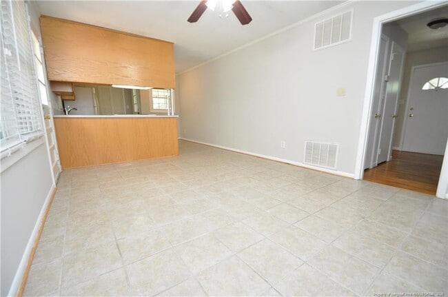 Building Photo - 4814 Greenbrier Rd