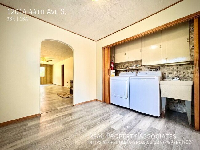 Building Photo - 12014 44th Ave S