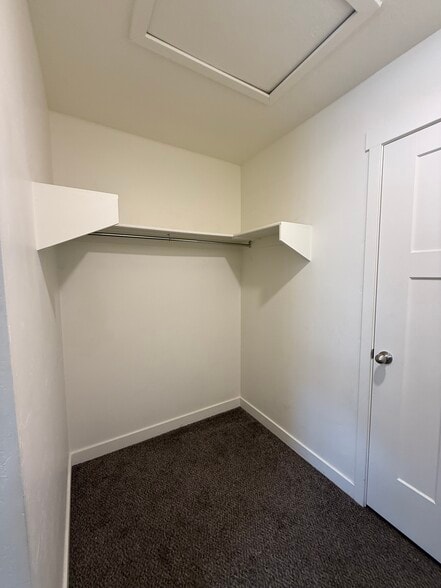 Building Photo - 671 N 30 E