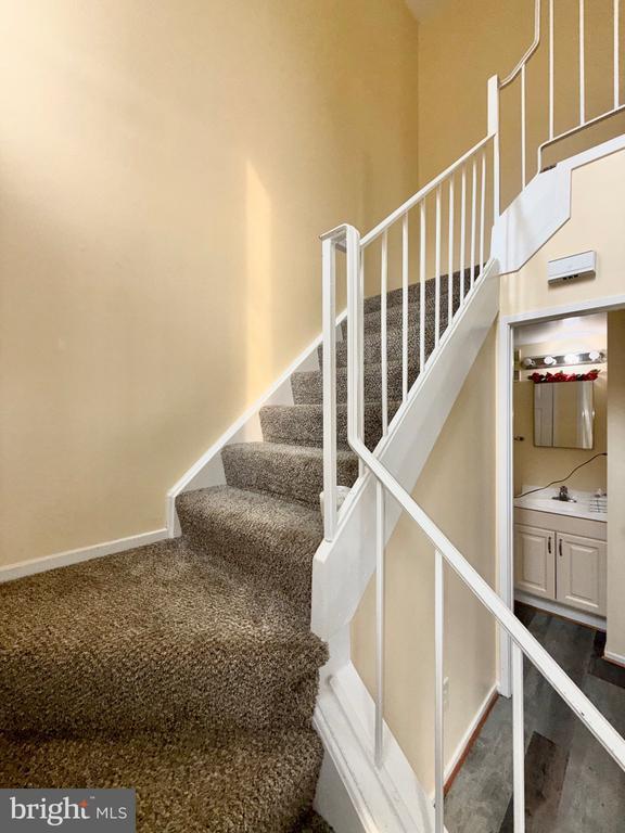 Building Photo - 10059 Ridgeline Dr