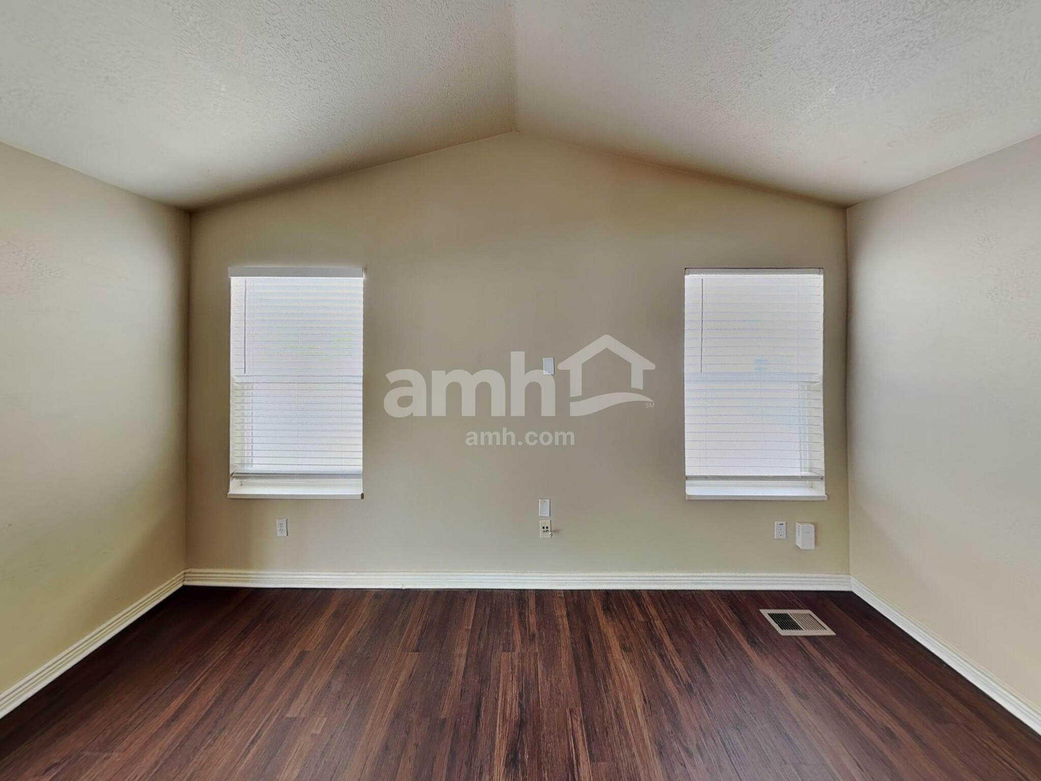 Building Photo - 4968 W Diamondback Dr