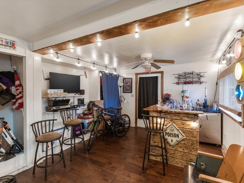 Building Photo - 3508 W Biddison St