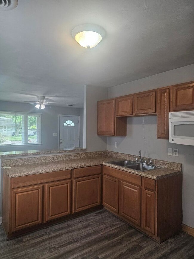 Building Photo - 1489 Morgan Dr