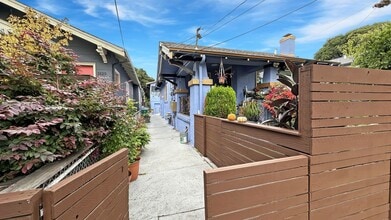 Building Photo - Cozy Studio with Fantastic Landscaping in ...