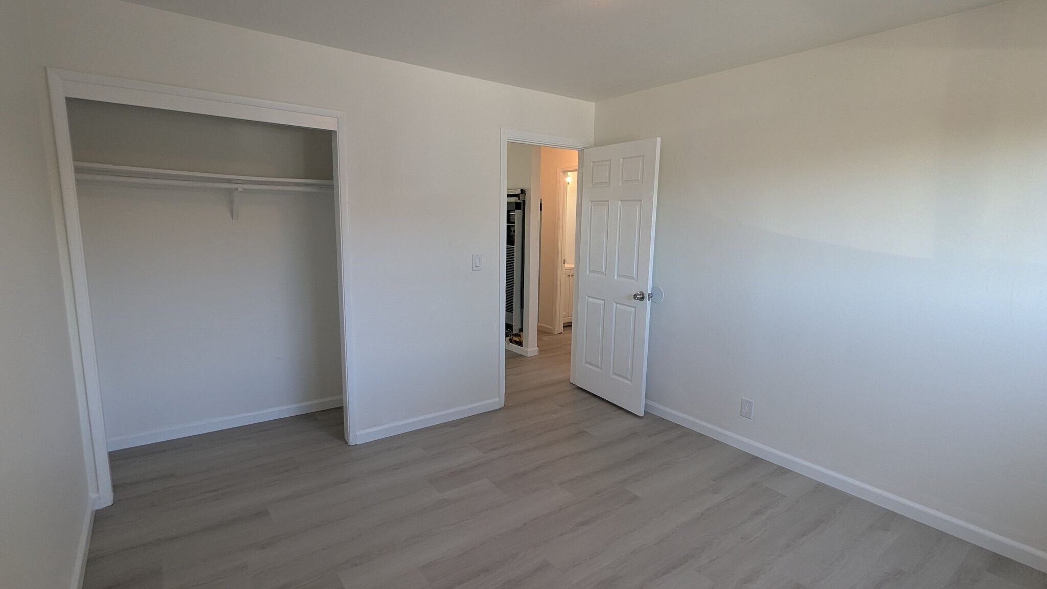 Building Photo - 1106 Edsel Dr