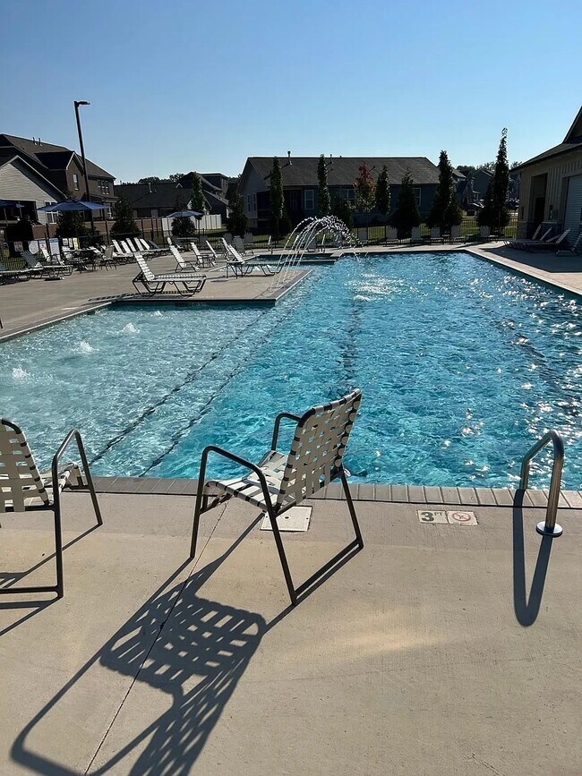 Community Pool - 4536 Hoboken Way