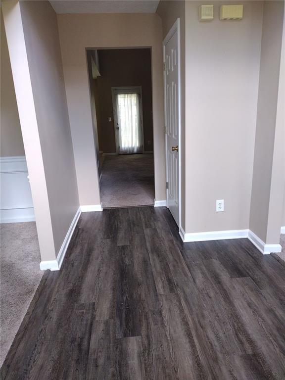 Building Photo - 2588 Rainmaker Dr