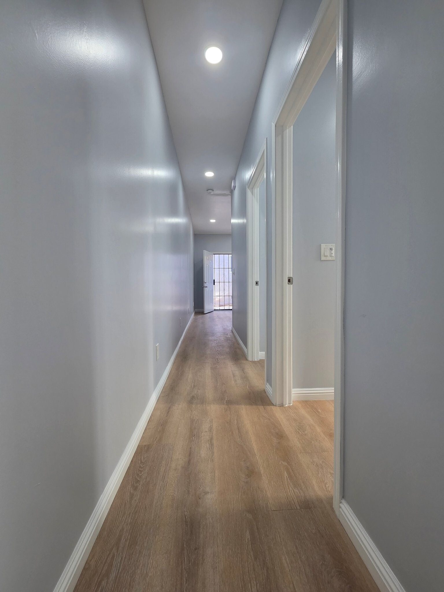 Building Photo - 1715 W 64th St