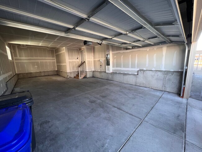 Building Photo - 2670 Turquoise St