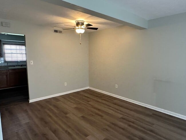 Building Photo - Spacious 3 bedroom in Willowick