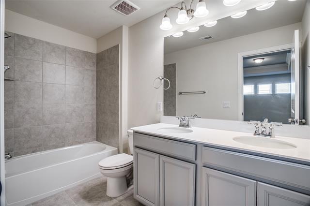 Building Photo - 1237 Sharp St