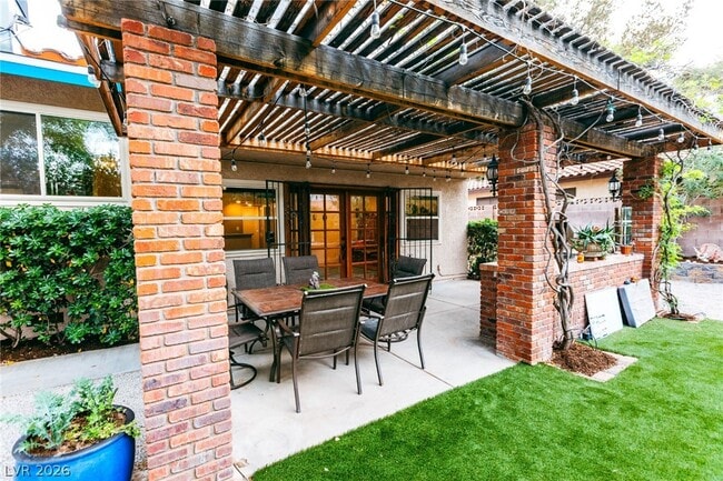 Building Photo - 8908 Silvagni Dr