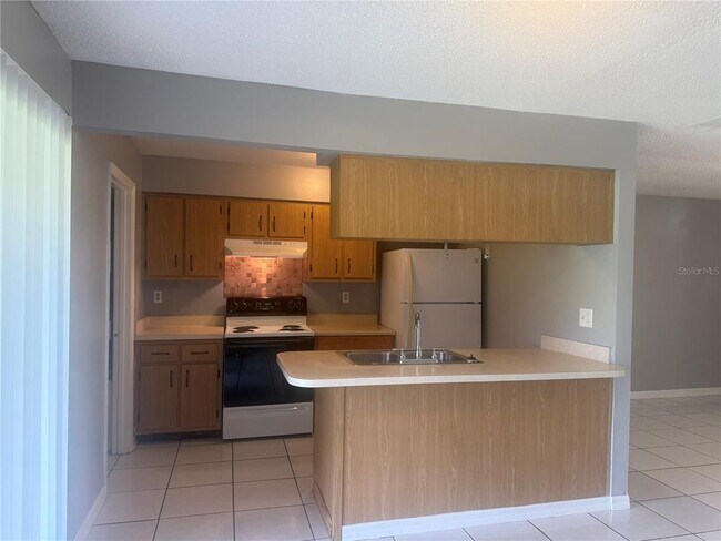 Building Photo - 627 Bittern Ct