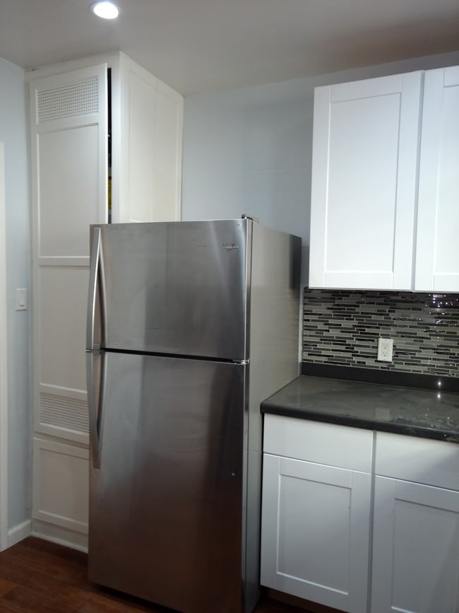 Building Photo - 957 15th St