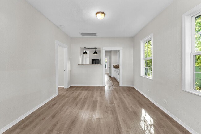 Building Photo - All Units Are Available With Brandnew Full Appliance Package