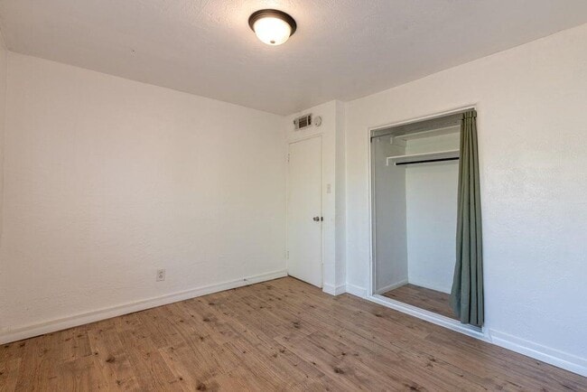 Building Photo - 3434 Smith Ave SE