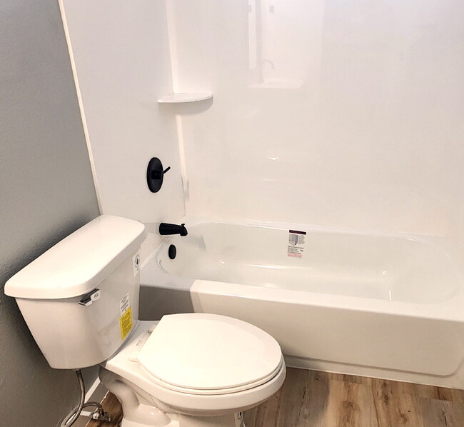 Building Photo - Updated 1BR in North Phoenix – New Kitchen...