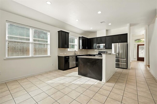 Building Photo - 9219 Gilbert Hollow Dr