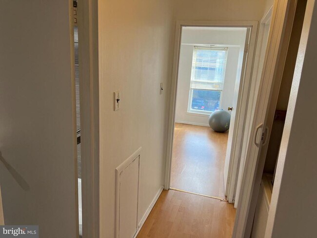 Building Photo - 9926 Haldeman Ave