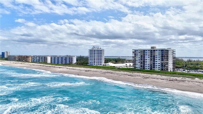 Building Photo - 10044 S Ocean Dr