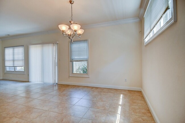 Building Photo - CHICKS BEACH CONDO FOR RENT - VIRGINIA BEACH!