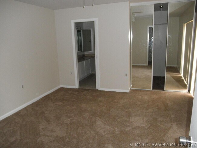 Building Photo - 731 Mill Valley Pl