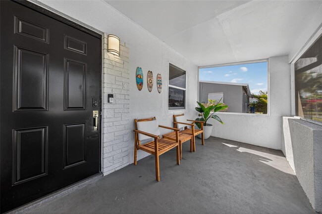 Building Photo - 540 NE 59th Ct