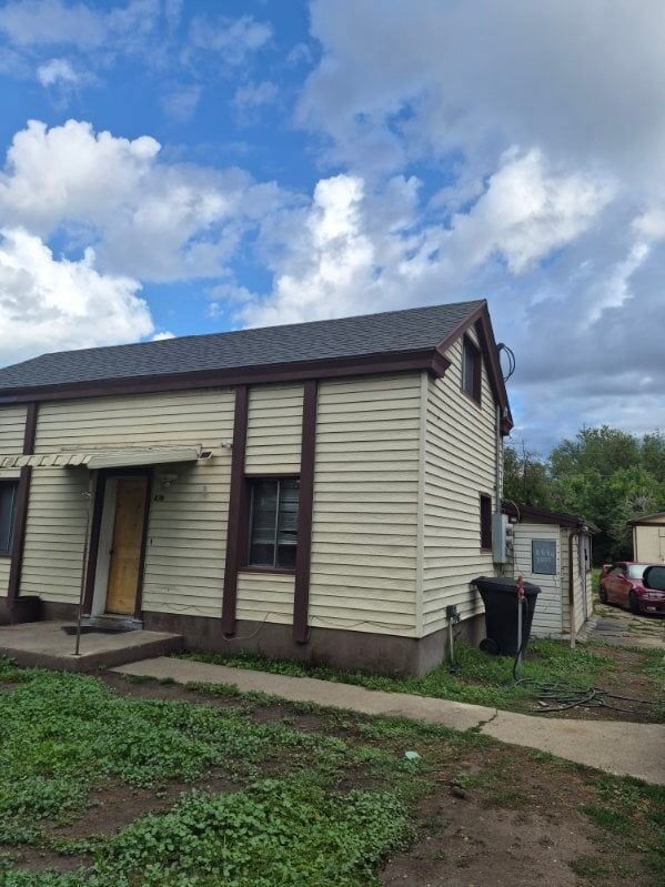 Building Photo - 870 W 300 S