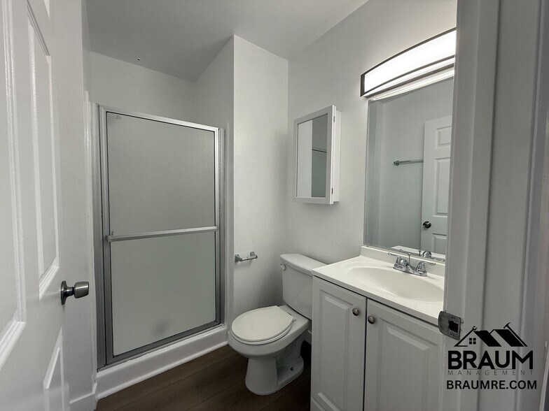Building Photo - 14257 Friar St