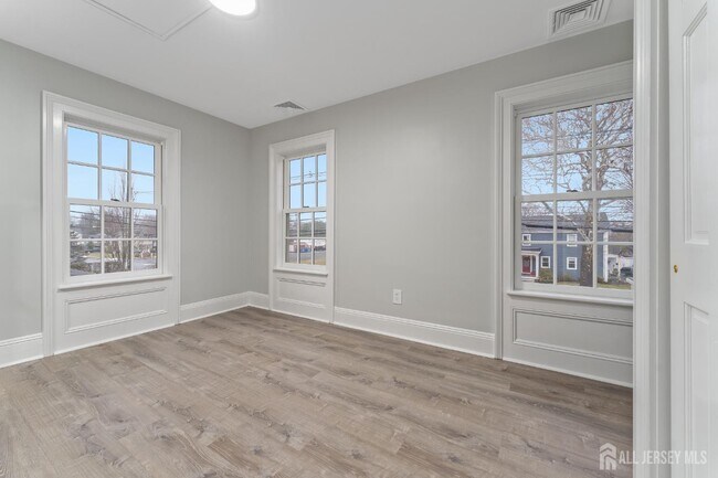 Building Photo - 100 Old Hwy 28