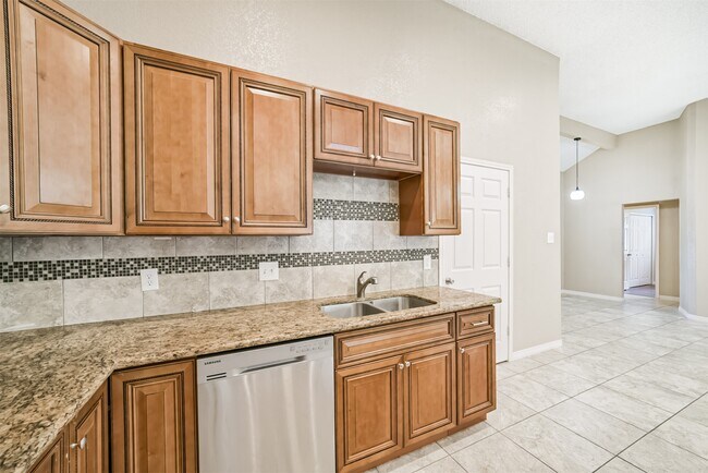 Building Photo - 12502 Miriam Ln