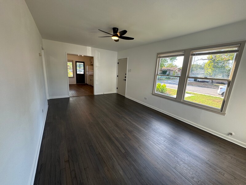 Building Photo - 510 Mitchell Ave