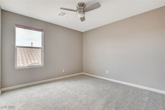 Building Photo - 6237 Fallsview Ct