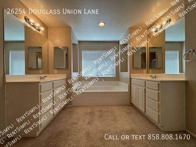 Building Photo - 26254 Douglass Union Ln