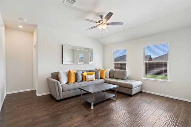 Building Photo - 9312 Leveret Ln