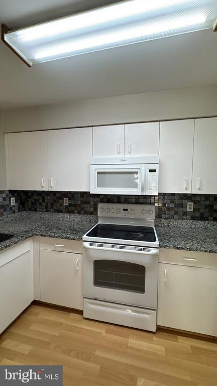 Building Photo - 7655 Stony Creek Ln