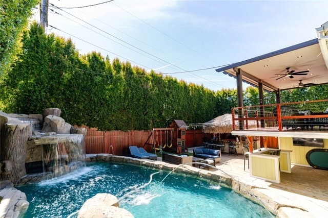 Building Photo - 660 Woodbury Rd