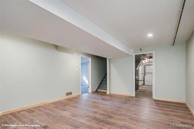 Building Photo - 145 N Downing St