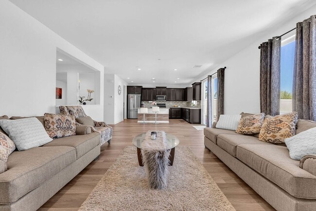 Building Photo - Spacious 5-Bedroom Home in Spencer’s Crossing – Murrieta - 6 Month - 1 Year or Lease To Own!