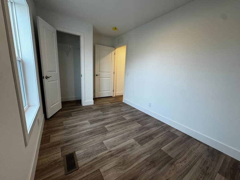 Building Photo - 3510 N 9th St