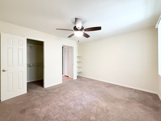 Building Photo - Second Story 1 Bedroom / 1 Bath Condo Near SDSU - Pets ok