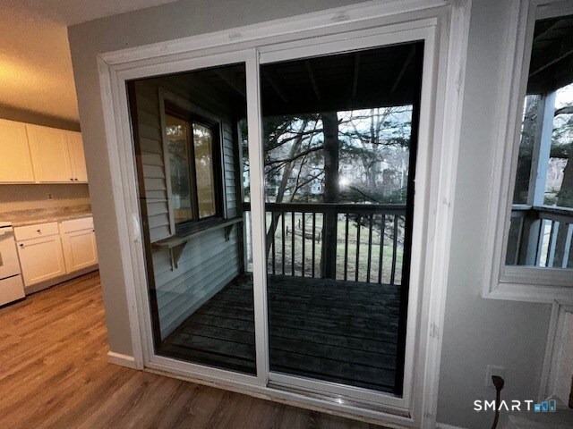 Building Photo - 7 Padanaram Rd