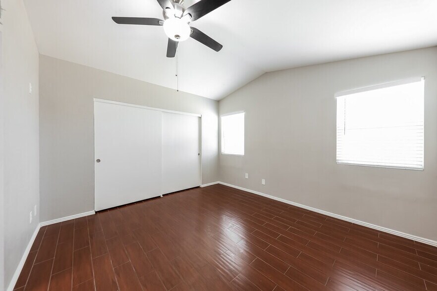 Building Photo - 601 W Wescott Dr