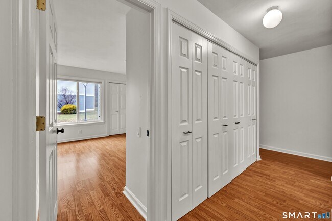 Building Photo - 57 Lawson Ln