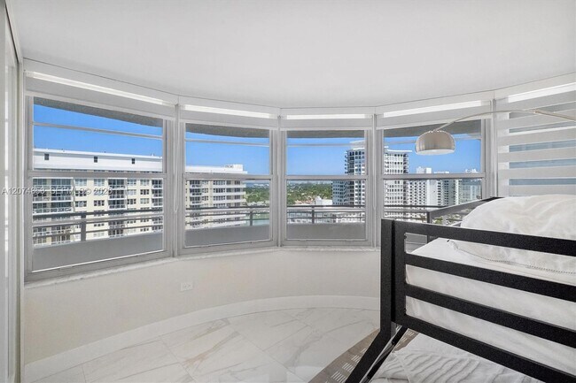 Building Photo - 5555 Collins Ave